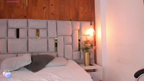 Saori  online show from October 23, 2025, 11:42 am