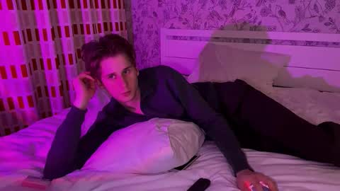 Snapshot of sapph1res chatting on February 23, 2026, 4:37 pm sapph1res online show from February 23, 2026, 4:37 pm