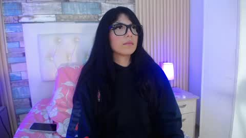 sapphire_hs online show from April 9, 2026, 6:19 am