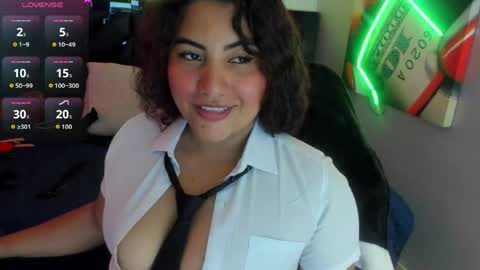 Snapshot of sara_bdsm chatting on May 20, 2026, 3:07 pm sara_bdsm online show from May 20, 2026, 3:07 pm