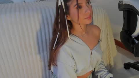  Sara online show from March 8, 2025, 3:50 am