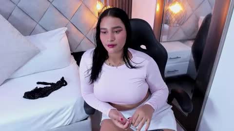 Snapshot of sara_channel_ chatting on February 5, 2026, 10:20 am SARA online show from February 5, 2026, 10:20 am