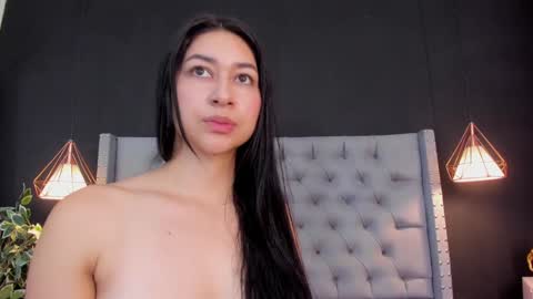 YENIFER  online show from January 27, 2025, 2:35 pm