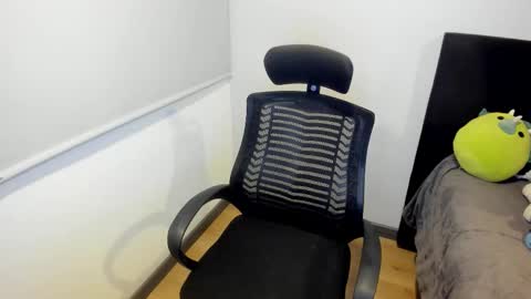 sarah  LIZCANO....... online show from March 9, 2026, 10:30 am