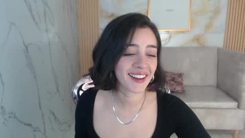 Sara  online show from October 7, 2025, 1:30 pm