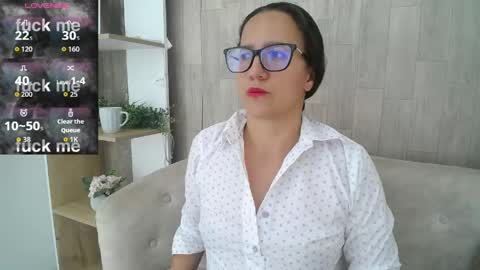 Snapshot of sara_marrisson chatting on April 24, 2026, 8:33 pm Sara online show from April 24, 2026, 8:33 pm