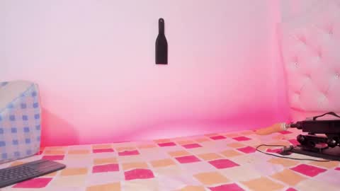 Snapshot of sara_martin_ chatting on February 20, 2025, 8:14 pm sara online show from February 20, 2025, 8:14 pm