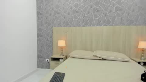 Snapshot of sara_melo chatting on November 26, 2025, 11:33 am Sara online show from November 26, 2025, 11:33 am