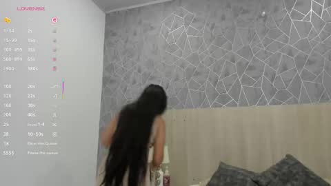 Snapshot of sara_melo chatting on February 27, 2026, 12:27 pm Sara online show from February 27, 2026, 12:27 pm