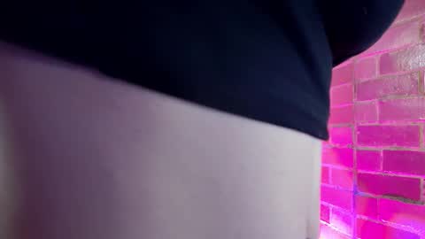 Sara online show from March 4, 2025, 1:01 am