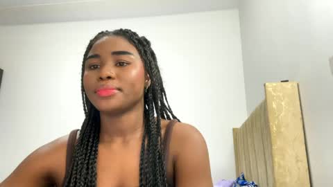 Snapshot of sara_muscle chatting on May 20, 2026, 3:02 am Sara online show from May 20, 2026, 3:02 am
