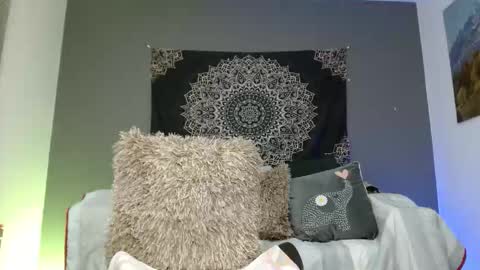 katiasupreme online show from December 2, 2025, 5:30 pm