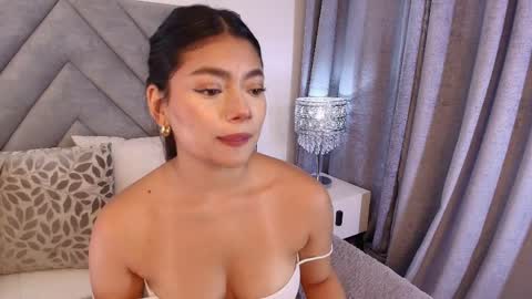 Snapshot of sara_owens7 chatting on April 1, 2026, 2:01 am sara_owens7 online show from April 1, 2026, 2:01 am