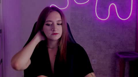 Sara online show from September 9, 2025, 8:41 pm