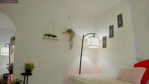 Snapshot of sara_sweett9 chatting on October 9, 2025, 9:35 pm sara_sweett9 online show from October 9, 2025, 9:35 pm