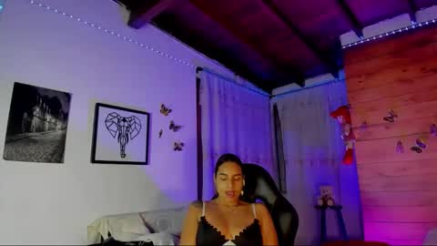 Snapshot of sara_thompson01 chatting on February 11, 2026, 3:33 am SARA online show from February 11, 2026, 3:33 am