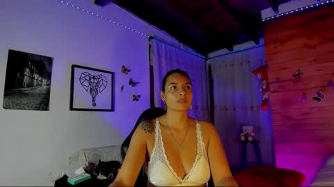 Snapshot of sara_thompson01 chatting on February 13, 2026, 6:53 am SARA online show from February 13, 2026, 6:53 am