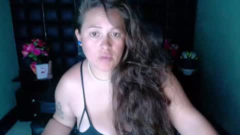 sara_thonson_ online show from January 21, 2025, 5:38 am