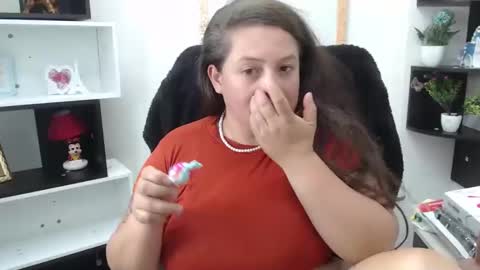 sara_thonson_ online show from March 12, 2025, 9:12 am