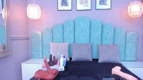 Snapshot of sara_vanegas1 chatting on January 17, 2025, 3:43 pm Sara online show from January 17, 2025, 3:43 pm