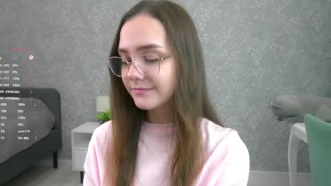 Im Sara  online show from November 15, 2025, 7:21 pm