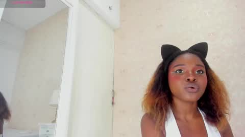 Snapshot of saraacollinss chatting on February 28, 2025, 8:50 pm saraacollinss online show from February 28, 2025, 8:50 pm