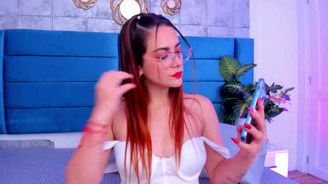 Snapshot of saraalvarezx chatting on February 27, 2026, 4:34 am Sara Alvarezx online show from February 27, 2026, 4:34 am