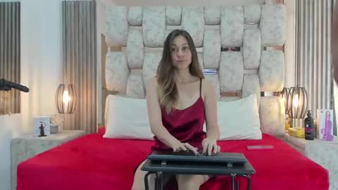 saraANDyoni online show from January 2, 2025, 1:51 pm