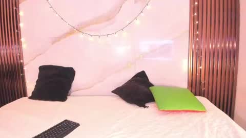 Snapshot of saraapril_1 chatting on July 12, 2026, 6:54 pm SARAHGIL online show from July 12, 2026, 6:54 pm