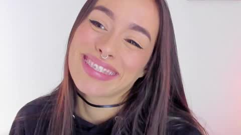 Sara online show from December 7, 2024, 4:14 pm