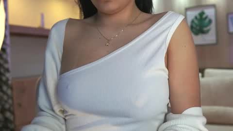 Snapshot of sarabelmont chatting on September 27, 2025, 11:37 am Sara Belmont online show from September 27, 2025, 11:37 am