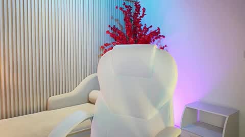 Snapshot of sarabelmont chatting on October 11, 2025, 12:15 pm Sara Belmont online show from October 11, 2025, 12:15 pm