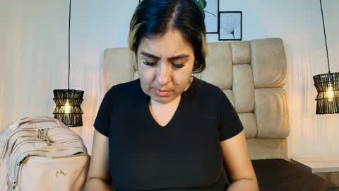 sarablonde_t online show from April 4, 2026, 7:22 pm