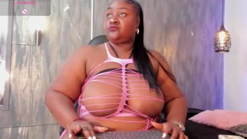   online show from November 5, 2025, 10:59 am