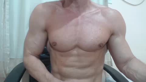 saradorj92 online show from November 6, 2025, 1:06 am