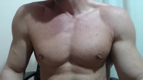 saradorj92 online show from February 25, 2026, 5:39 am