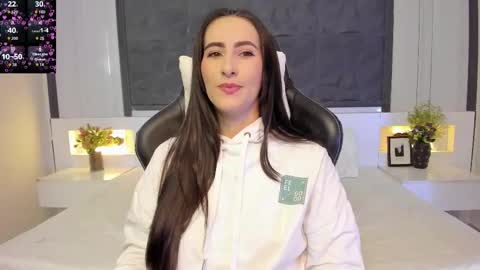 Snapshot of saragomez_1 chatting on December 21, 2025, 12:34 pm Sara Gomez online show from December 21, 2025, 12:34 pm