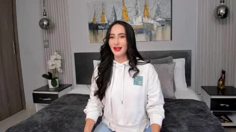  Sara Gomez  online show from May 23, 2026, 12:09 pm