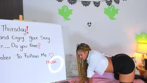 Snapshot of sarah__cinnamon chatting on October 30, 2025, 7:58 pm sarah cinnamon online show from October 30, 2025, 7:58 pm