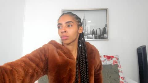 sarah_ashbourne online show from September 22, 2025, 11:45 am