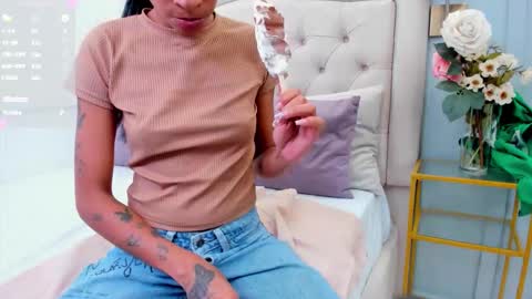 sarah_ashbourne online show from October 12, 2025, 7:46 pm