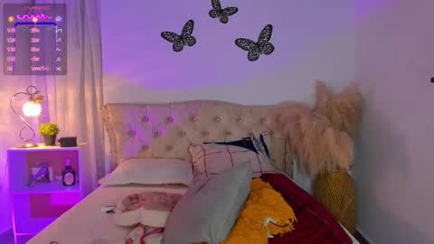 Sarah Valkiria  IG  Sar lanister online show from November 22, 2025, 1:26 am