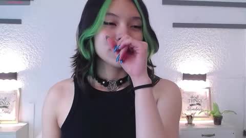 Sarah online show from February 21, 2026, 1:56 pm