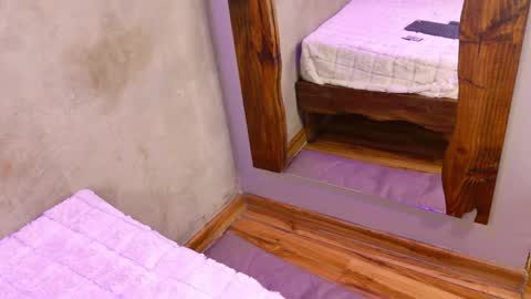 Snapshot of sarah_greyy chatting on April 28, 2026, 10:42 am sarah_greyy online show from April 28, 2026, 10:42 am