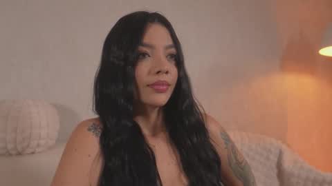       online show from October 24, 2025, 10:39 pm