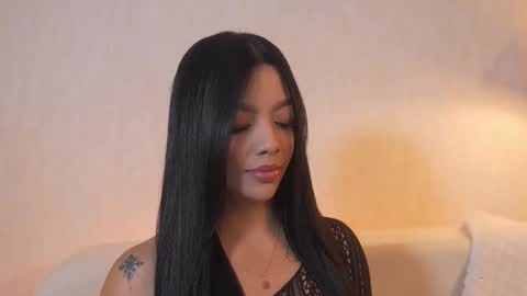       online show from November 25, 2025, 9:37 pm