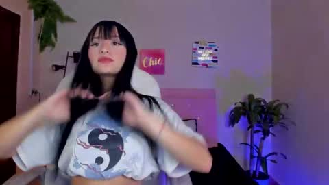 Sarah Ramirez online show from February 13, 2025, 11:50 am