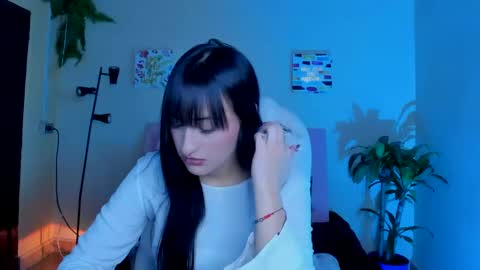 Sarah Ramirez online show from February 20, 2025, 11:31 am