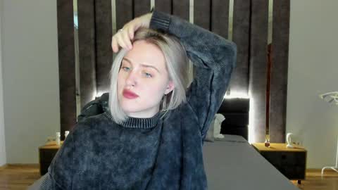 Sarah online show from January 1, 2025, 8:45 am