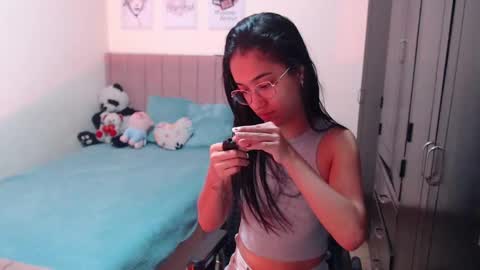 Snapshot of sarah_stone15 chatting on December 20, 2024, 7:28 pm Sarah online show from December 20, 2024, 7:28 pm